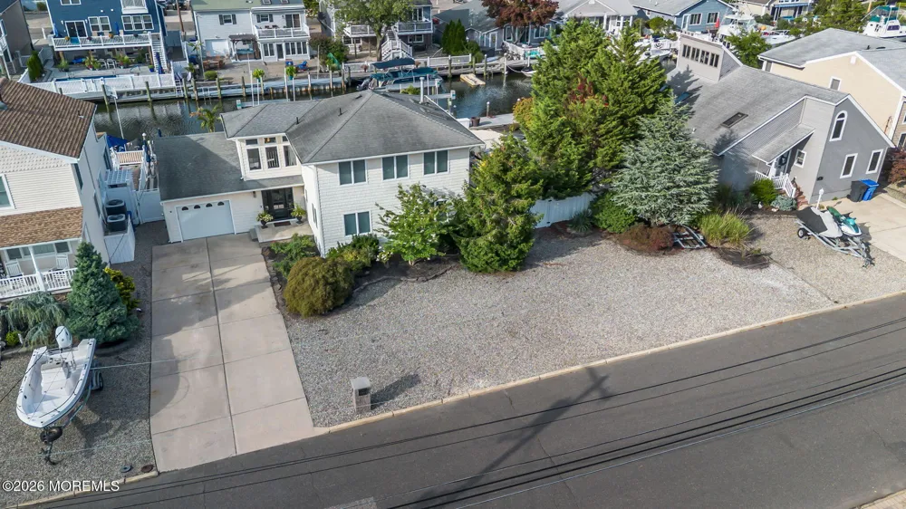 19 Drake Way Toms River, NJ 08753
