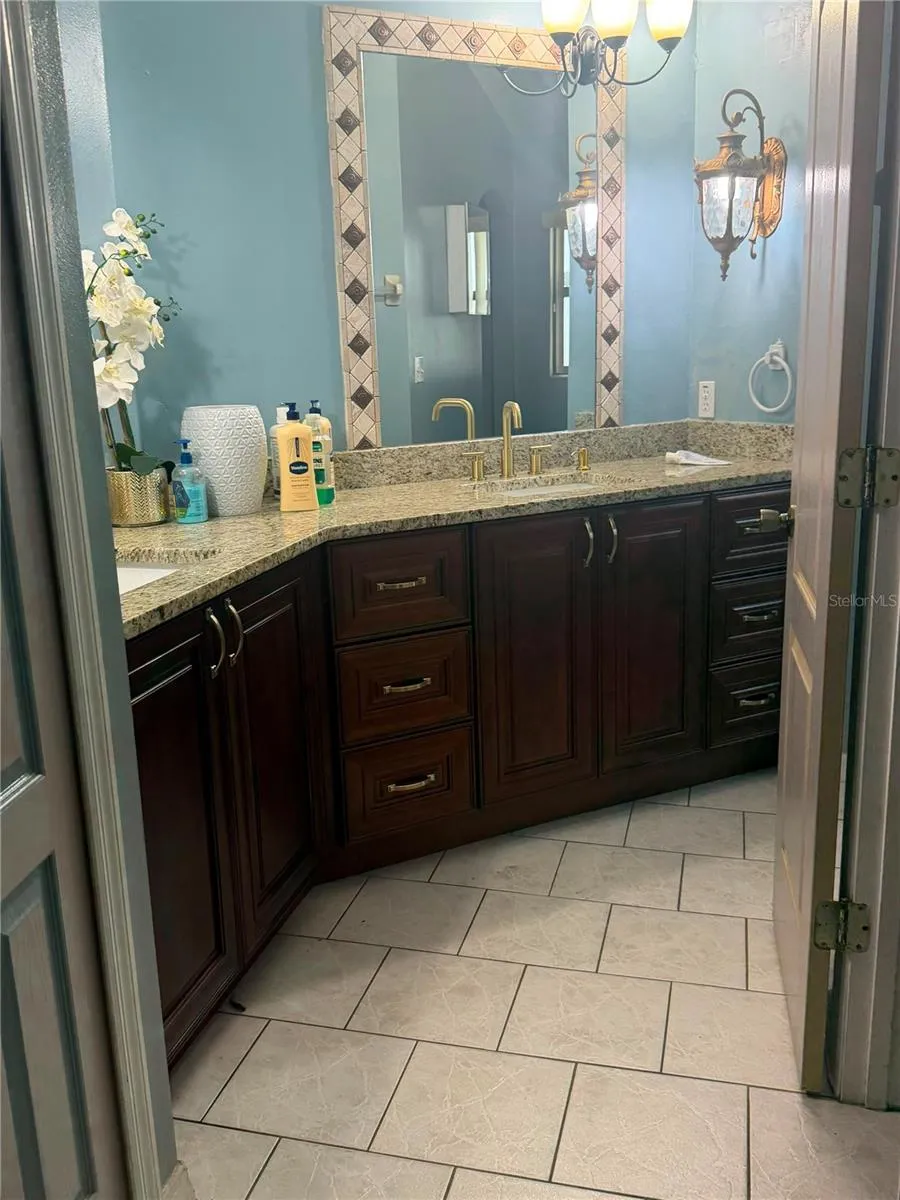 1013 MAYFAIR PLACE Kissimmee, FL 34758