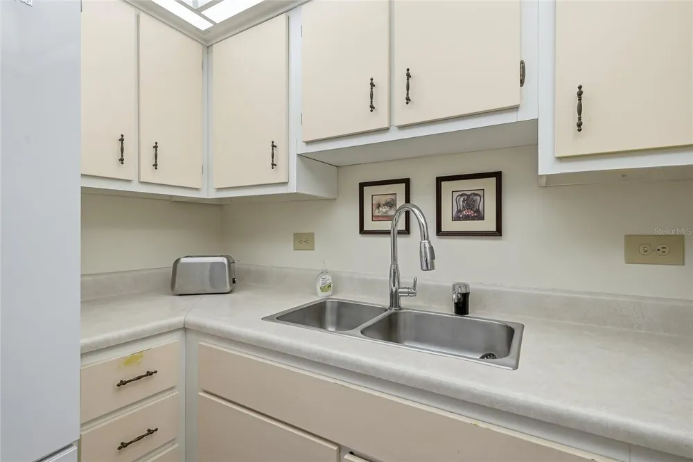 2901 26TH STREET W #818 Bradenton, FL 34205