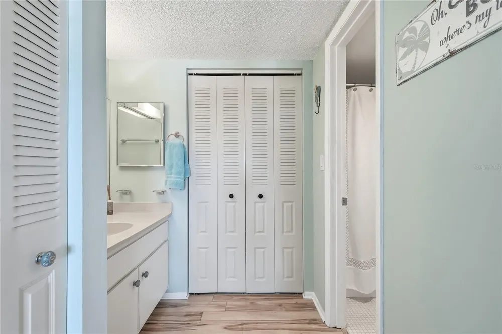 2901 26TH STREET W #818 Bradenton, FL 34205