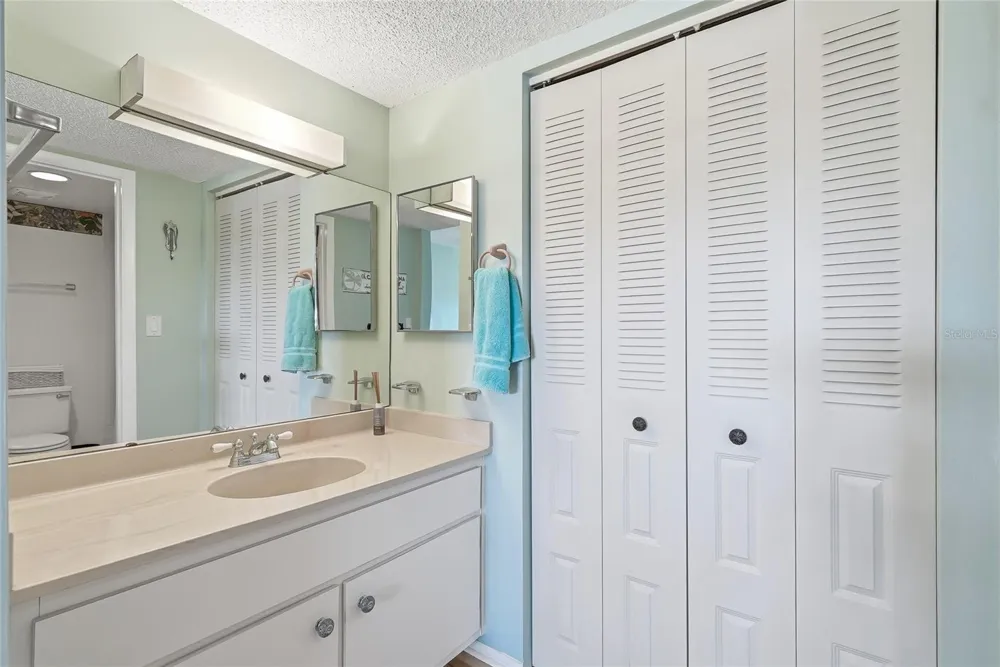 2901 26TH STREET W #818 Bradenton, FL 34205
