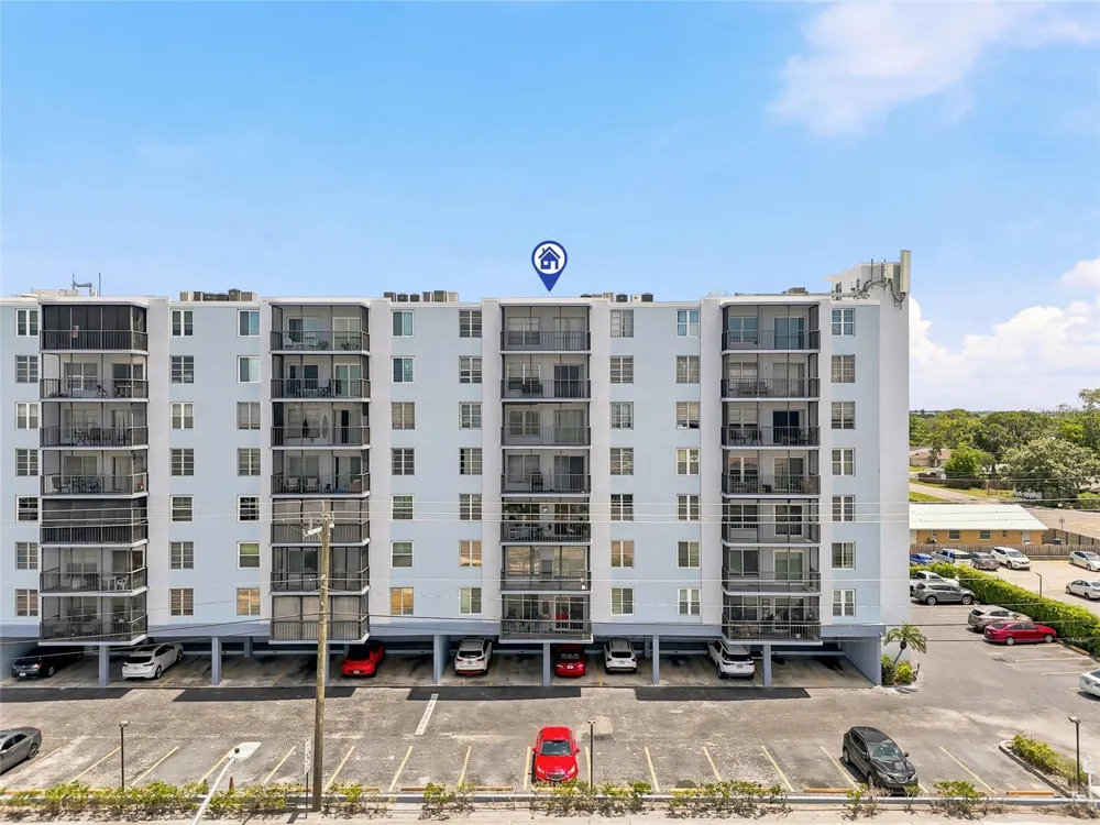 2901 26TH STREET W #818 Bradenton, FL 34205