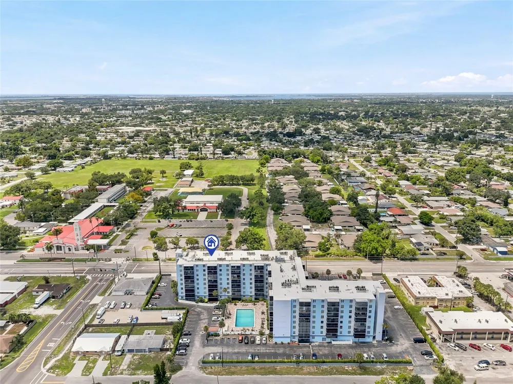 2901 26TH STREET W #818 Bradenton, FL 34205