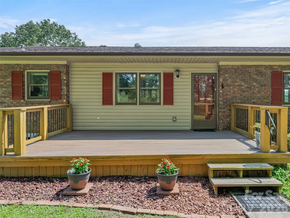 38 Chadwick Wade Drive Asheville, NC 28804