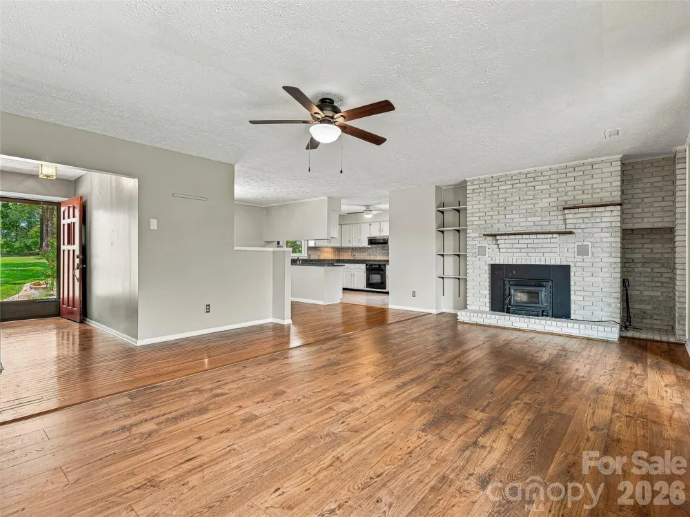 38 Chadwick Wade Drive Asheville, NC 28804