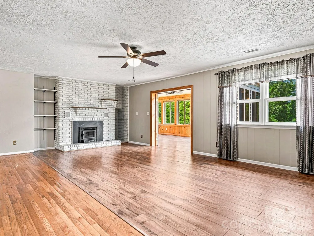38 Chadwick Wade Drive Asheville, NC 28804