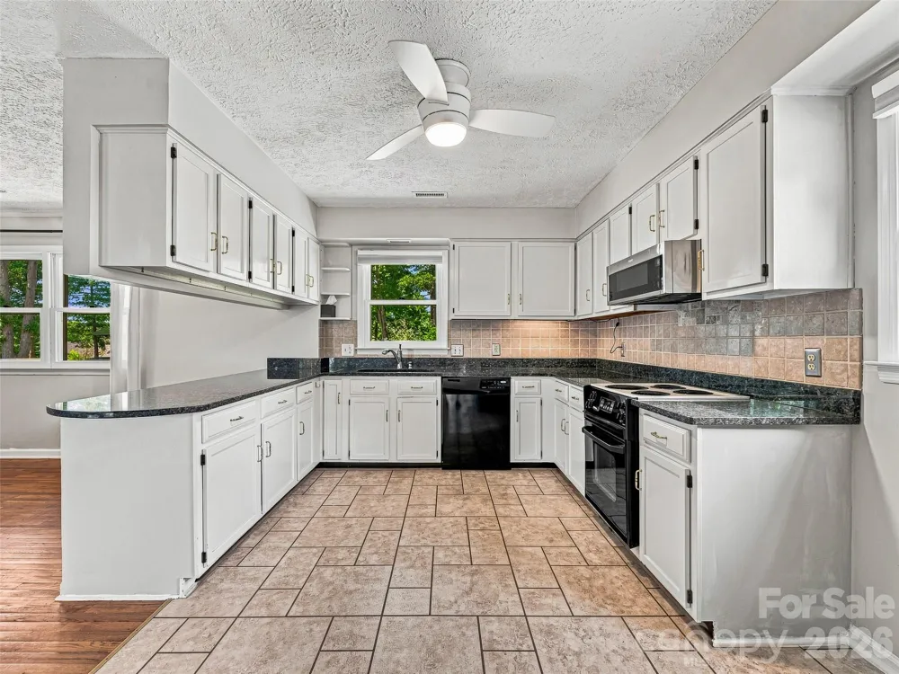 38 Chadwick Wade Drive Asheville, NC 28804