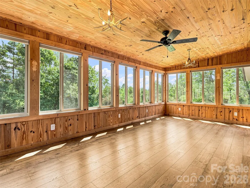 38 Chadwick Wade Drive Asheville, NC 28804