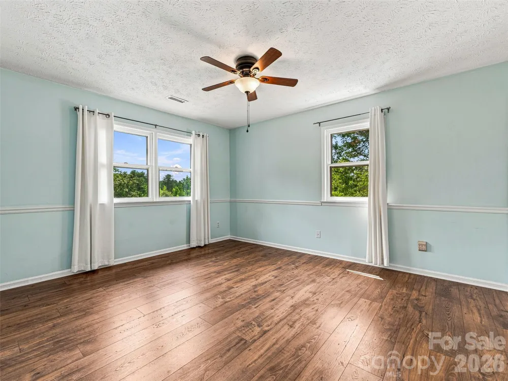 38 Chadwick Wade Drive Asheville, NC 28804