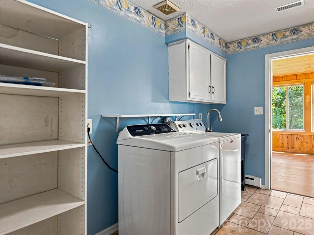 38 Chadwick Wade Drive Asheville, NC 28804