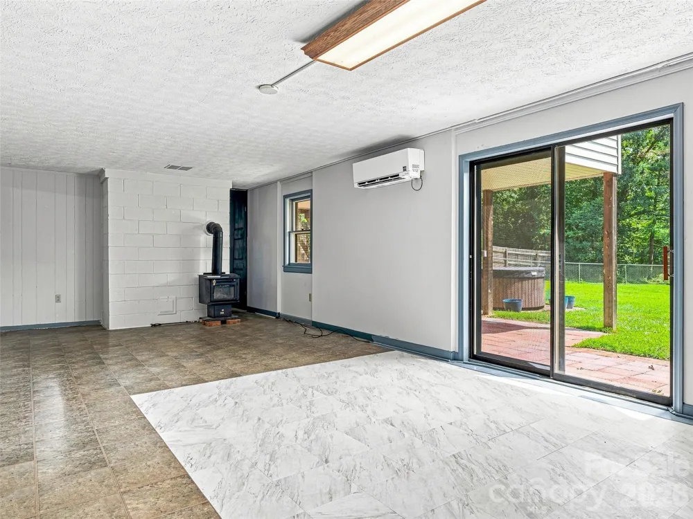 38 Chadwick Wade Drive Asheville, NC 28804