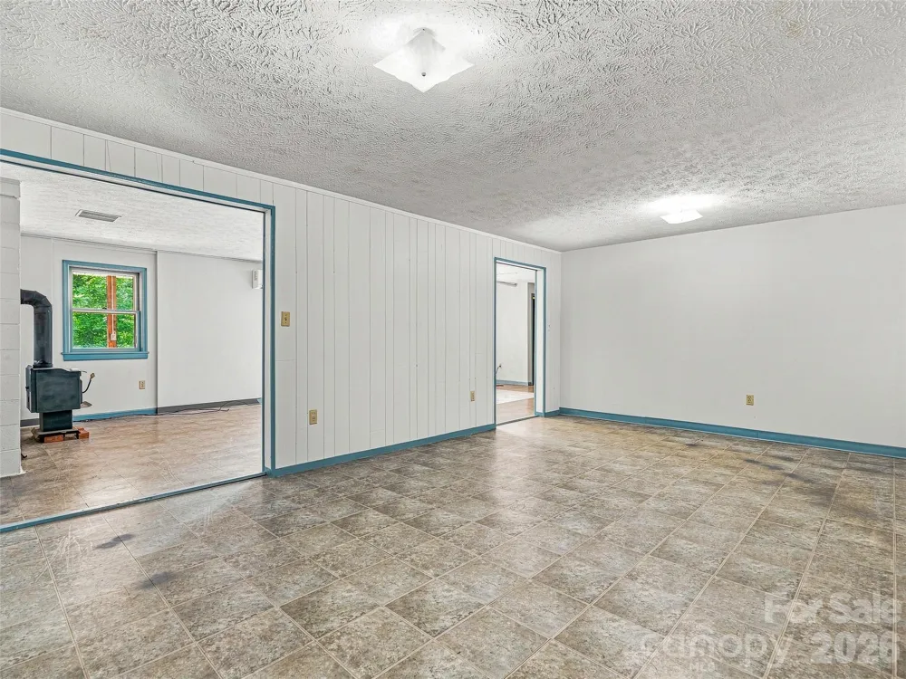 38 Chadwick Wade Drive Asheville, NC 28804