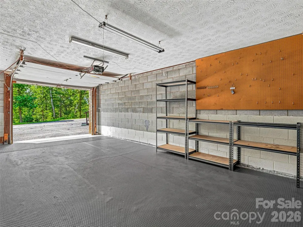 38 Chadwick Wade Drive Asheville, NC 28804