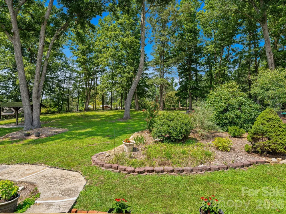 38 Chadwick Wade Drive Asheville, NC 28804
