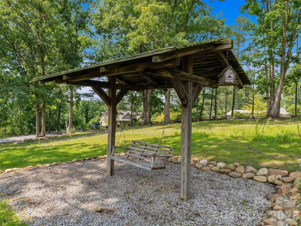 38 Chadwick Wade Drive Asheville, NC 28804
