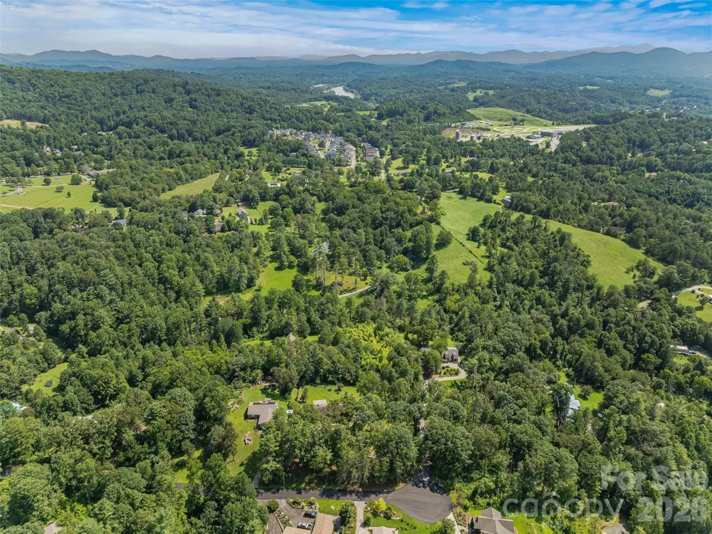 38 Chadwick Wade Drive Asheville, NC 28804