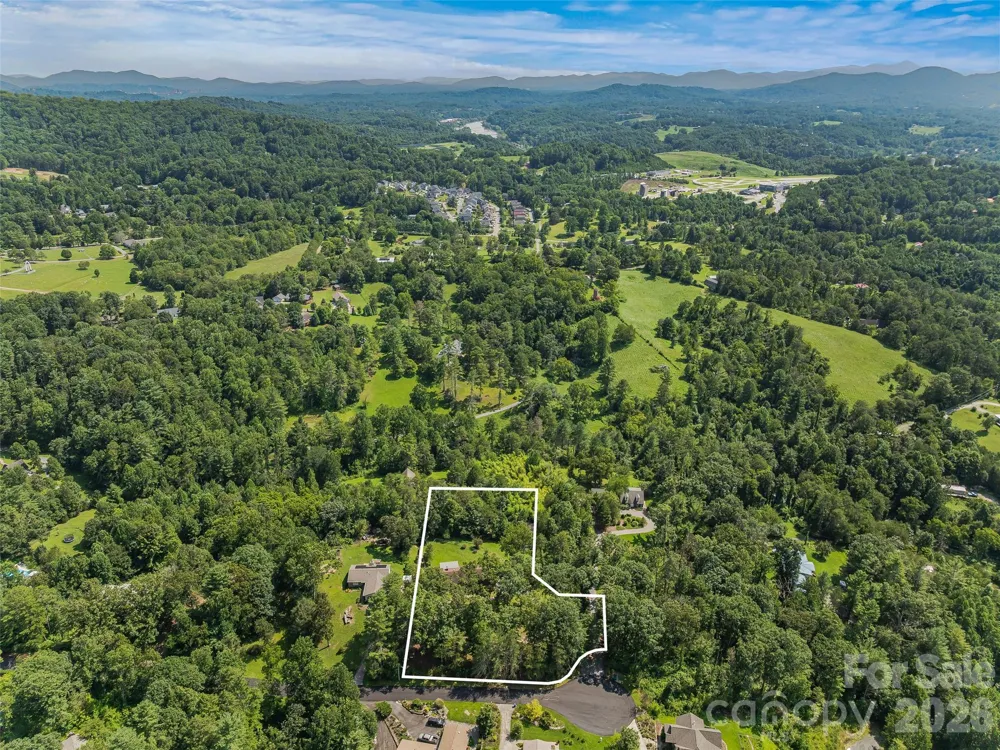 38 Chadwick Wade Drive Asheville, NC 28804