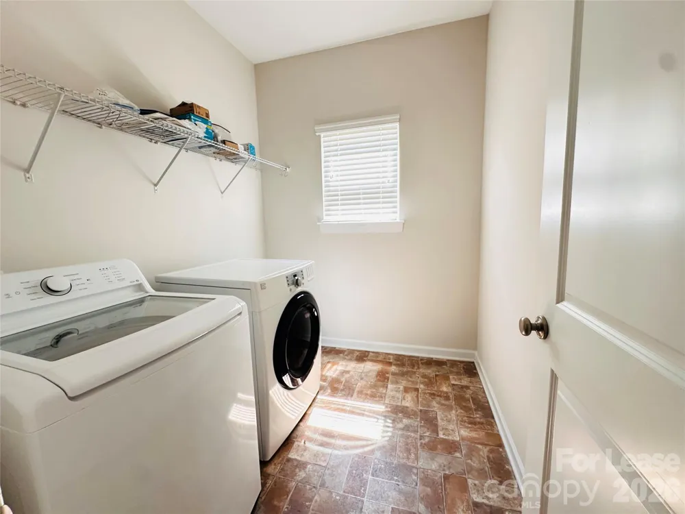10326 Newbridge Road Charlotte, NC 28278