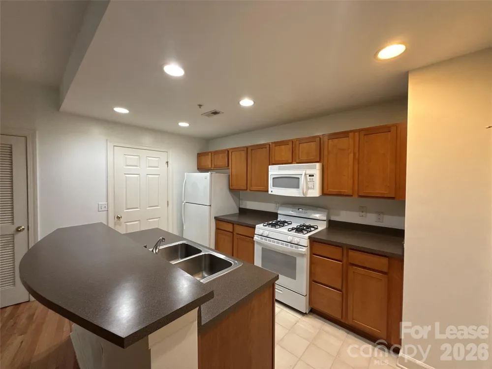 718 W Trade Street #408 Charlotte, NC 28202