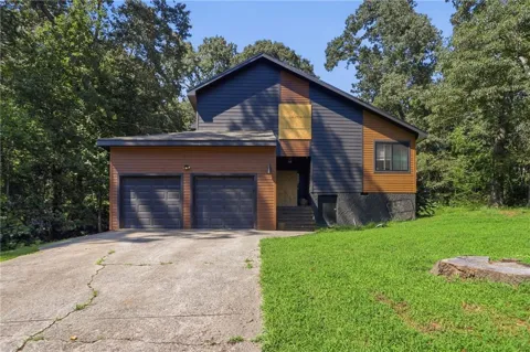 2668 Royal Oak Court