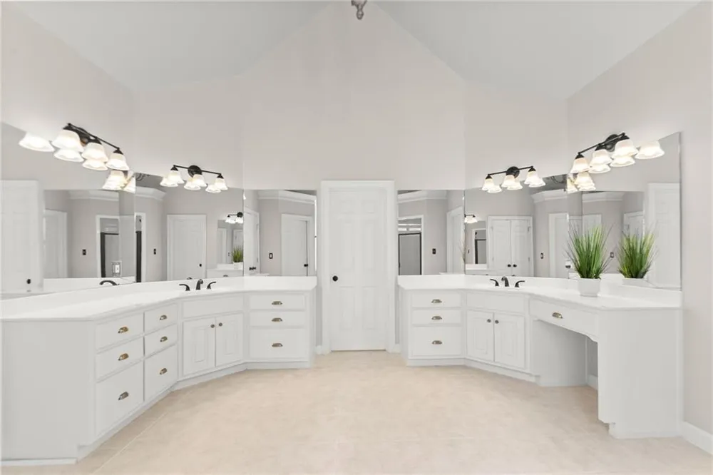 960 Allen Lake Lane Suwanee, GA 30024