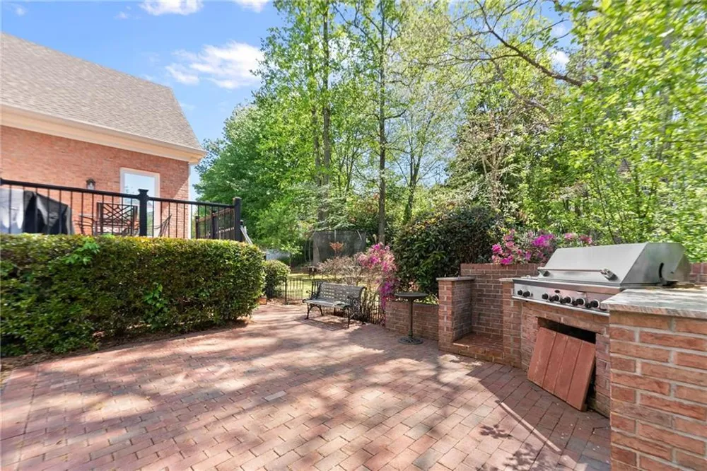 960 Allen Lake Lane Suwanee, GA 30024