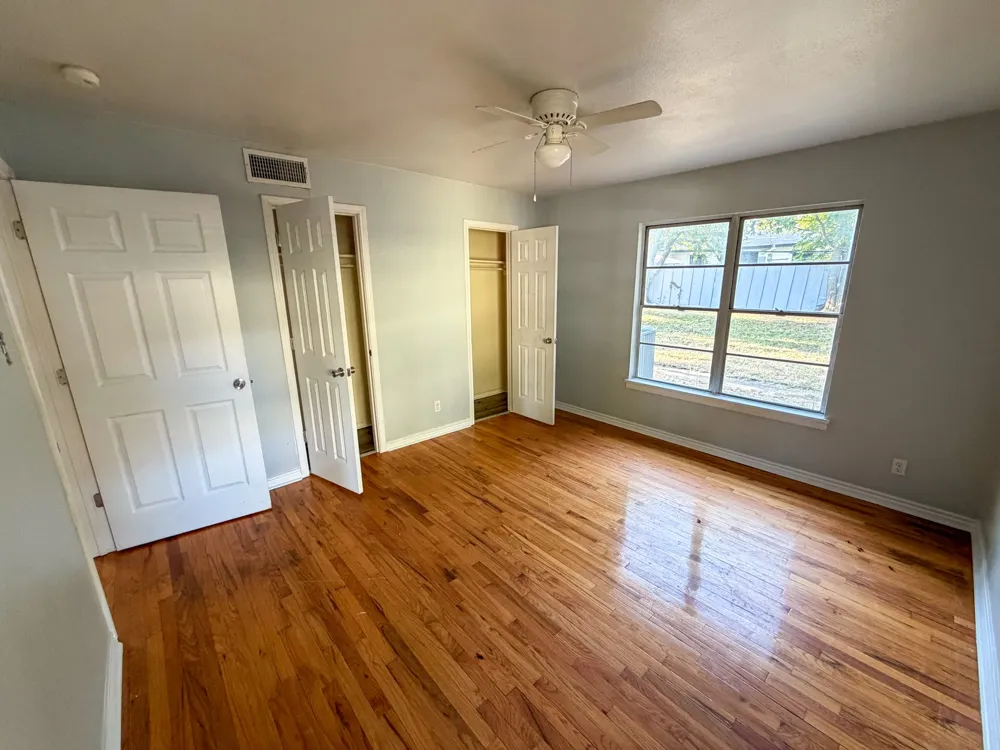 121 Vandenburg Drive #B Denison, TX 75020