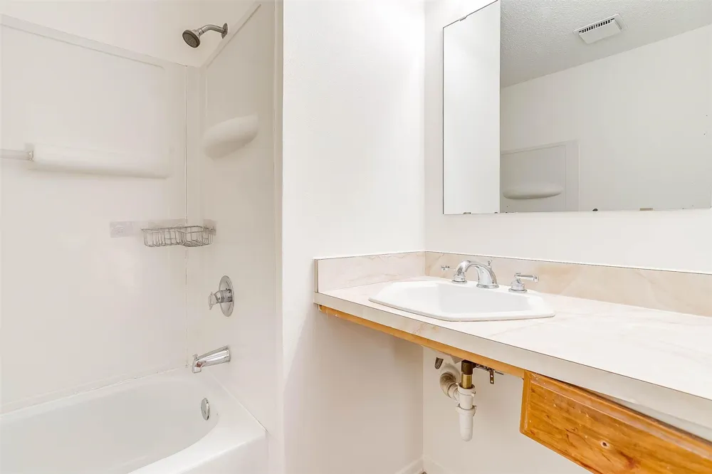 828 Lynne Lane Burleson, TX 76028