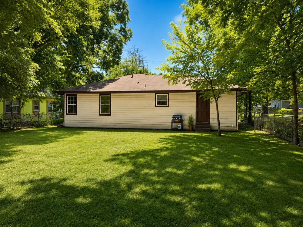 617 Mccubbin Street Gainesville, TX 76240
