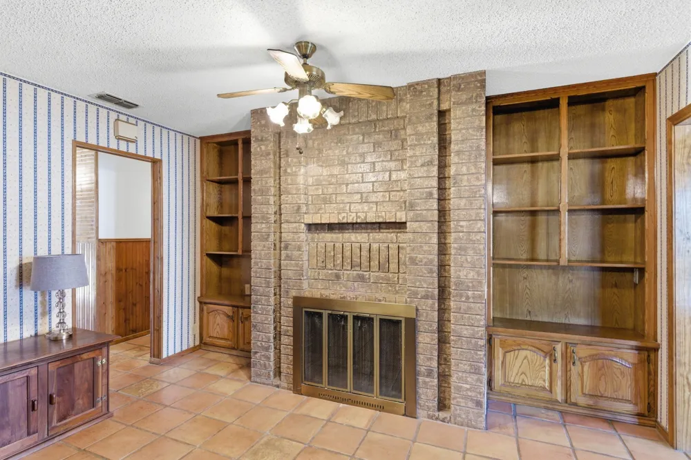 2304 Sha Lane Breckenridge, TX 76424