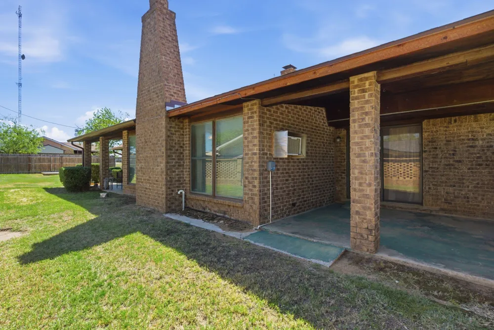 2304 Sha Lane Breckenridge, TX 76424