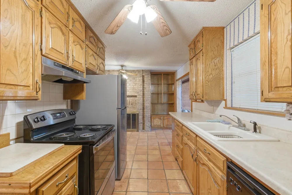 2304 Sha Lane Breckenridge, TX 76424