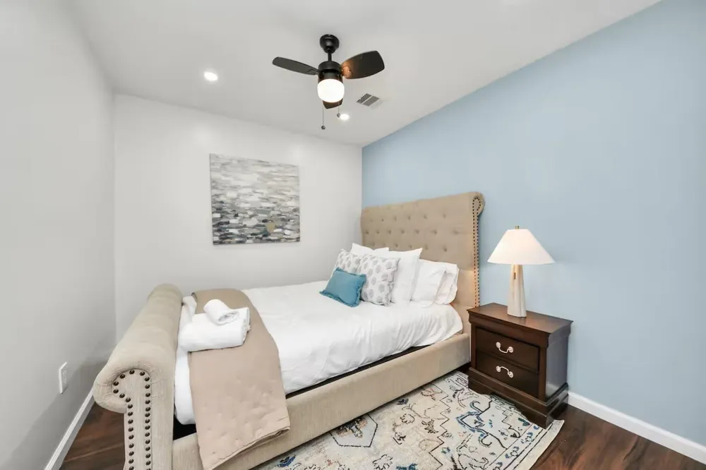 2002 Rosewood Street Houston, TX 77004