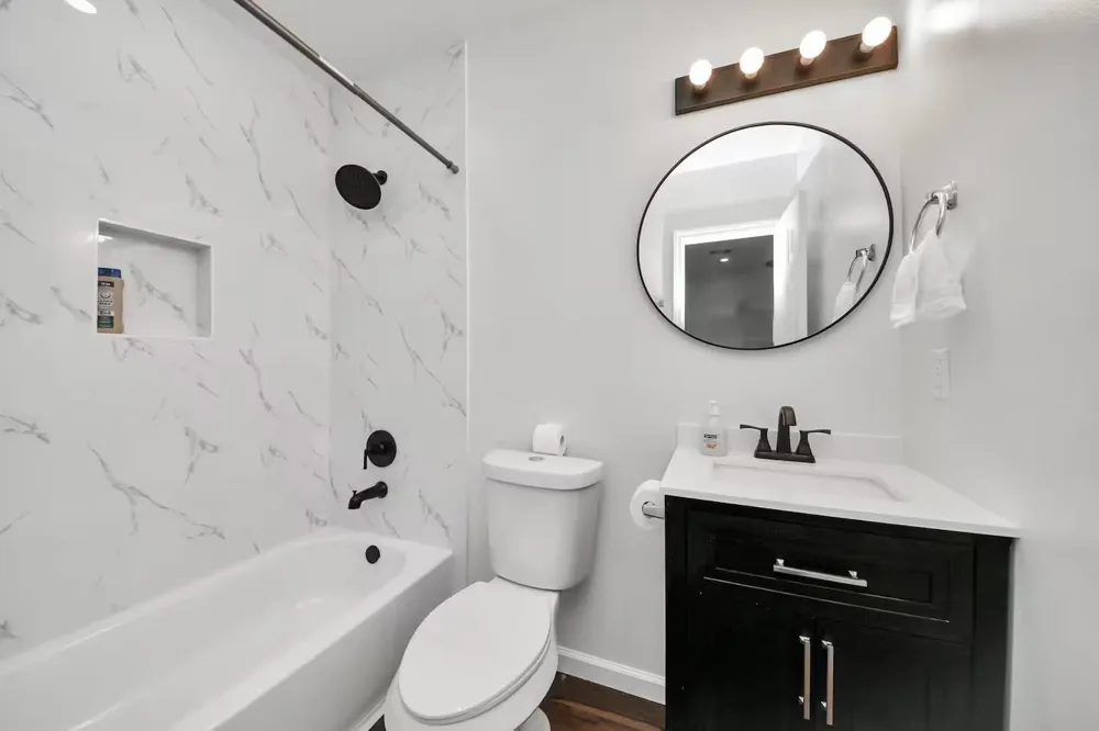 2002 Rosewood Street Houston, TX 77004