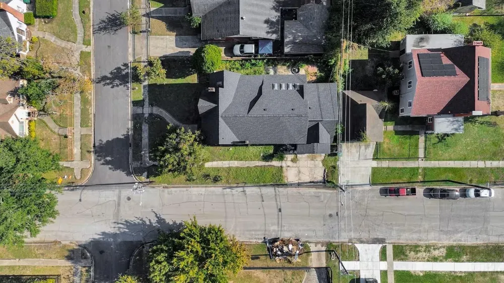 2002 Rosewood Street Houston, TX 77004