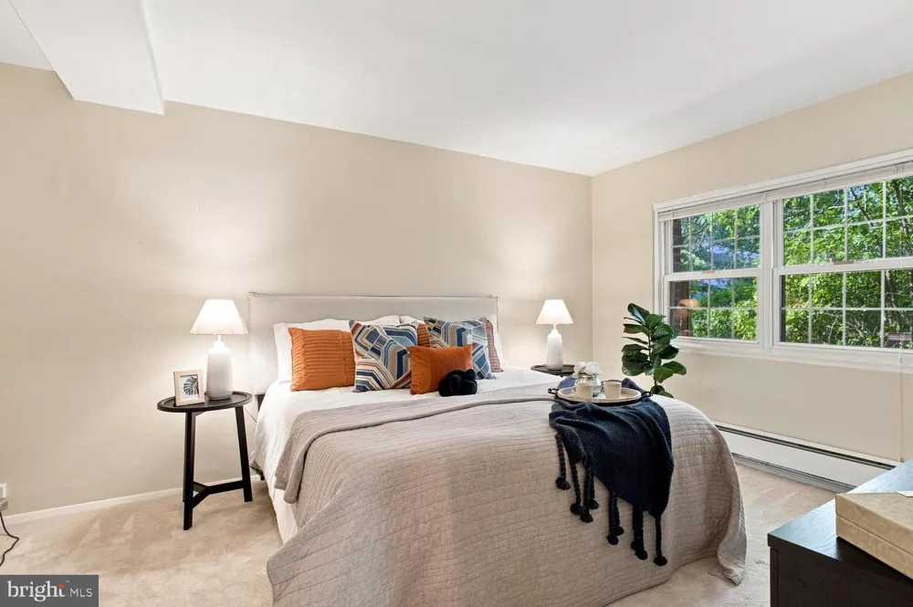 3410 GUNSTON ROAD Alexandria, VA 22302
