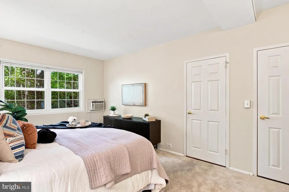 3410 GUNSTON ROAD Alexandria, VA 22302