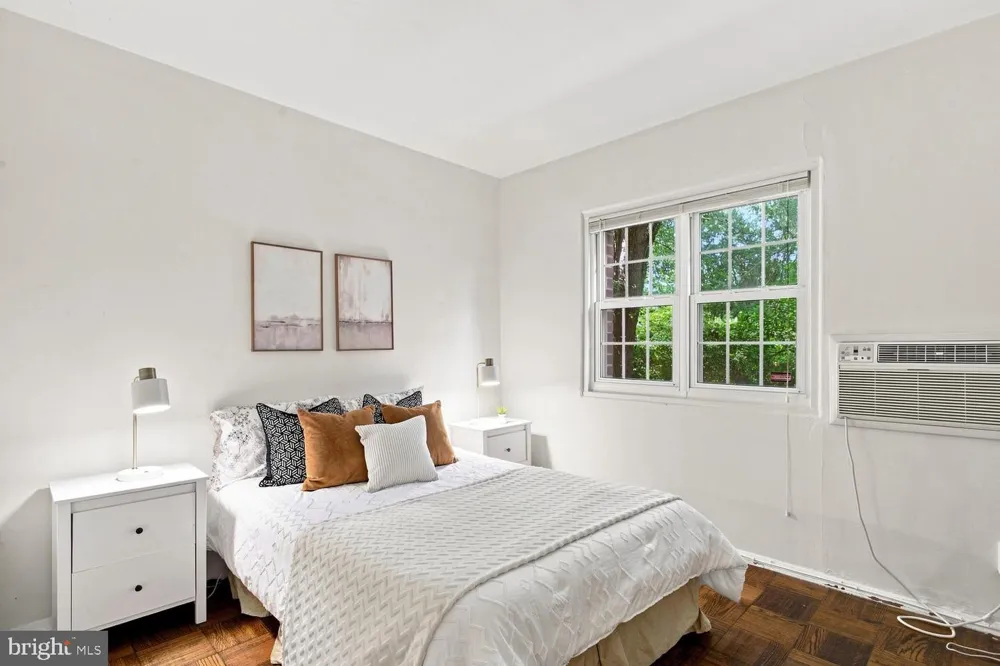 3410 GUNSTON ROAD Alexandria, VA 22302