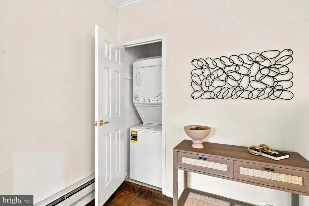 3410 GUNSTON ROAD Alexandria, VA 22302