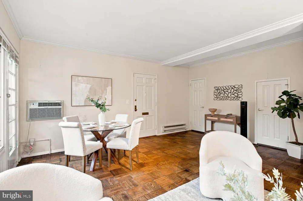 3410 GUNSTON ROAD Alexandria, VA 22302