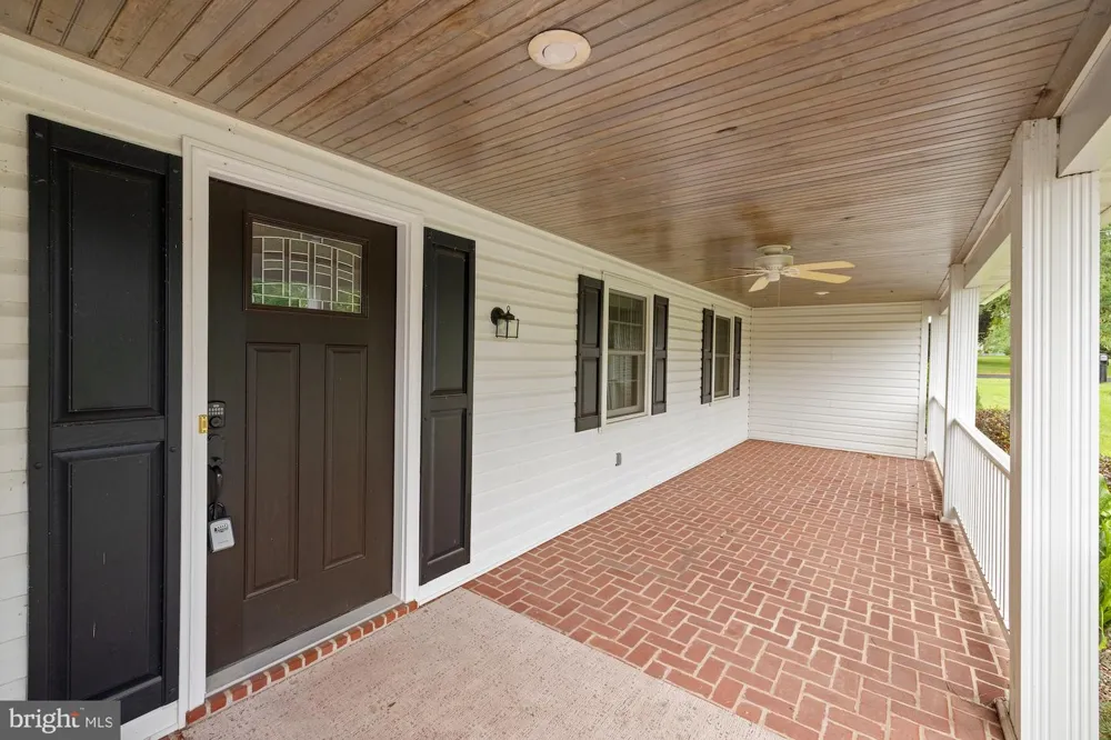759 MCCLELLAN DRIVE Gettysburg, PA 17325