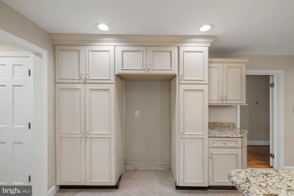 759 MCCLELLAN DRIVE Gettysburg, PA 17325