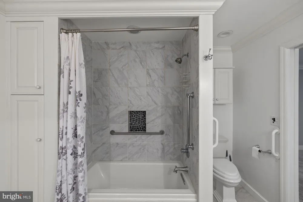 759 MCCLELLAN DRIVE Gettysburg, PA 17325