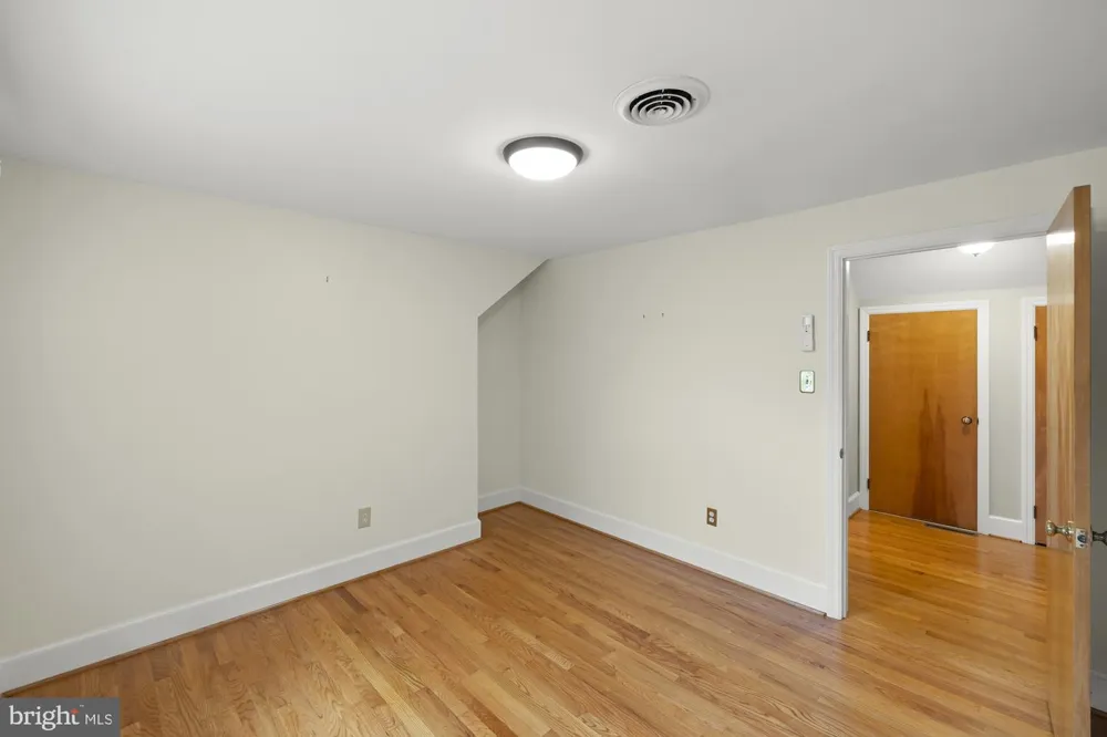 759 MCCLELLAN DRIVE Gettysburg, PA 17325