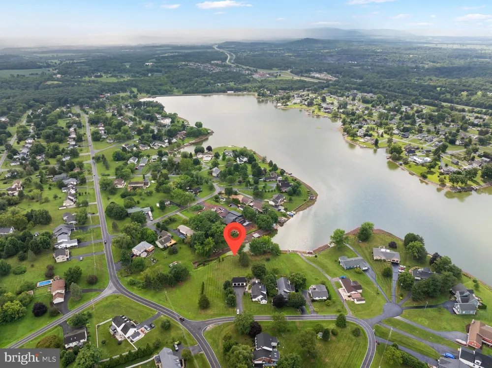759 MCCLELLAN DRIVE Gettysburg, PA 17325