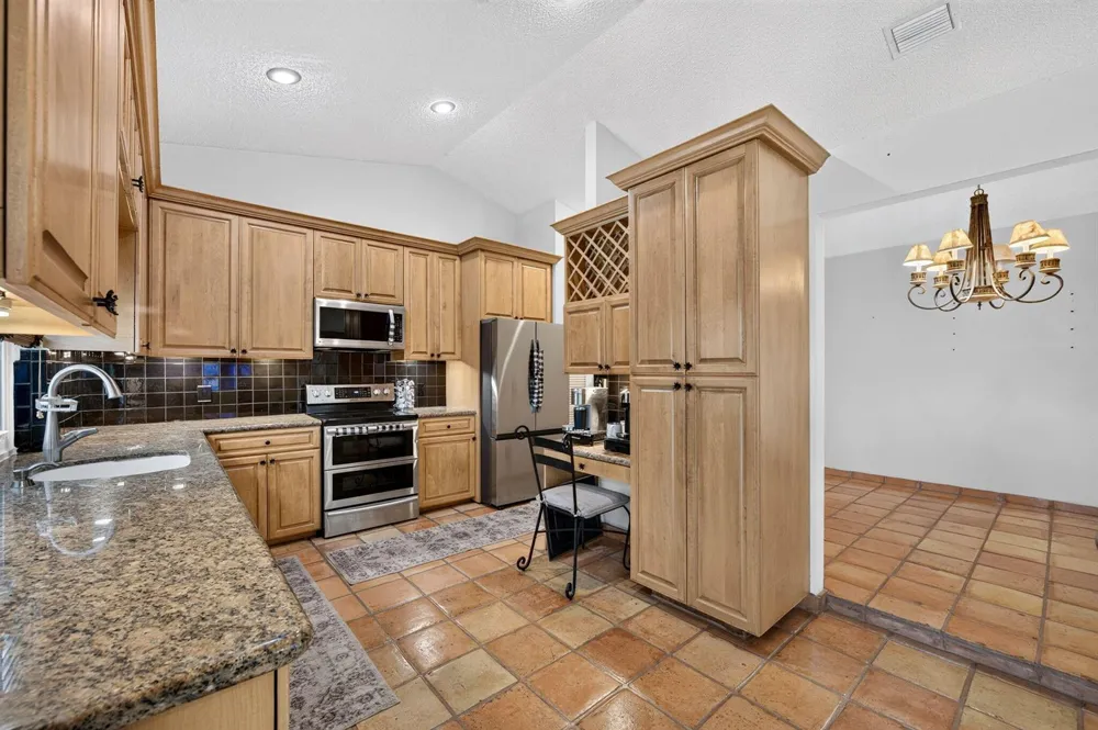 5417 NW 83rd Way Coral Springs, FL 33067