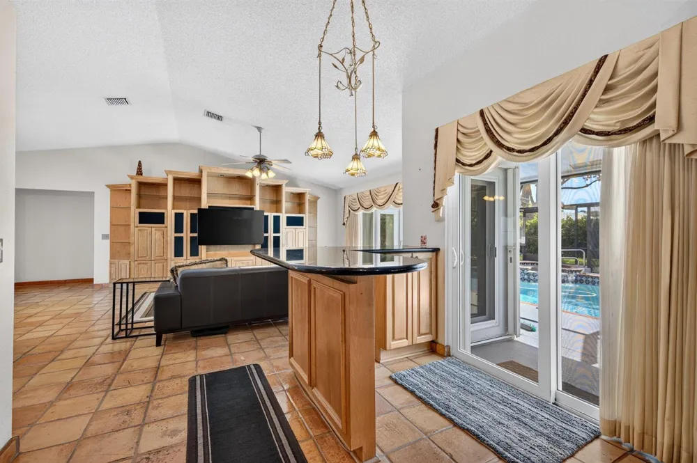 5417 NW 83rd Way Coral Springs, FL 33067