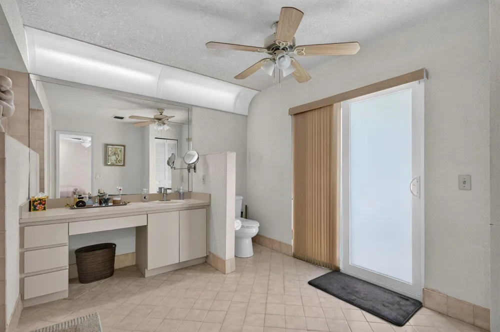 5417 NW 83rd Way Coral Springs, FL 33067