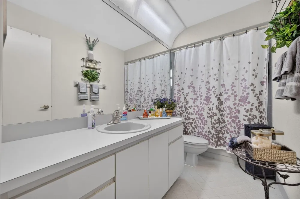5417 NW 83rd Way Coral Springs, FL 33067