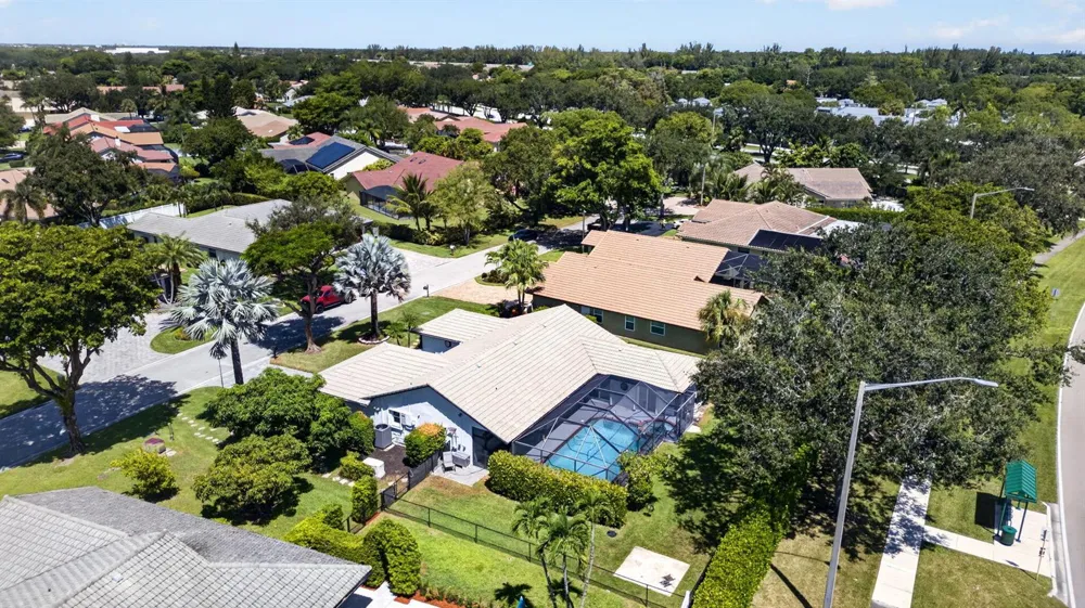 5417 NW 83rd Way Coral Springs, FL 33067
